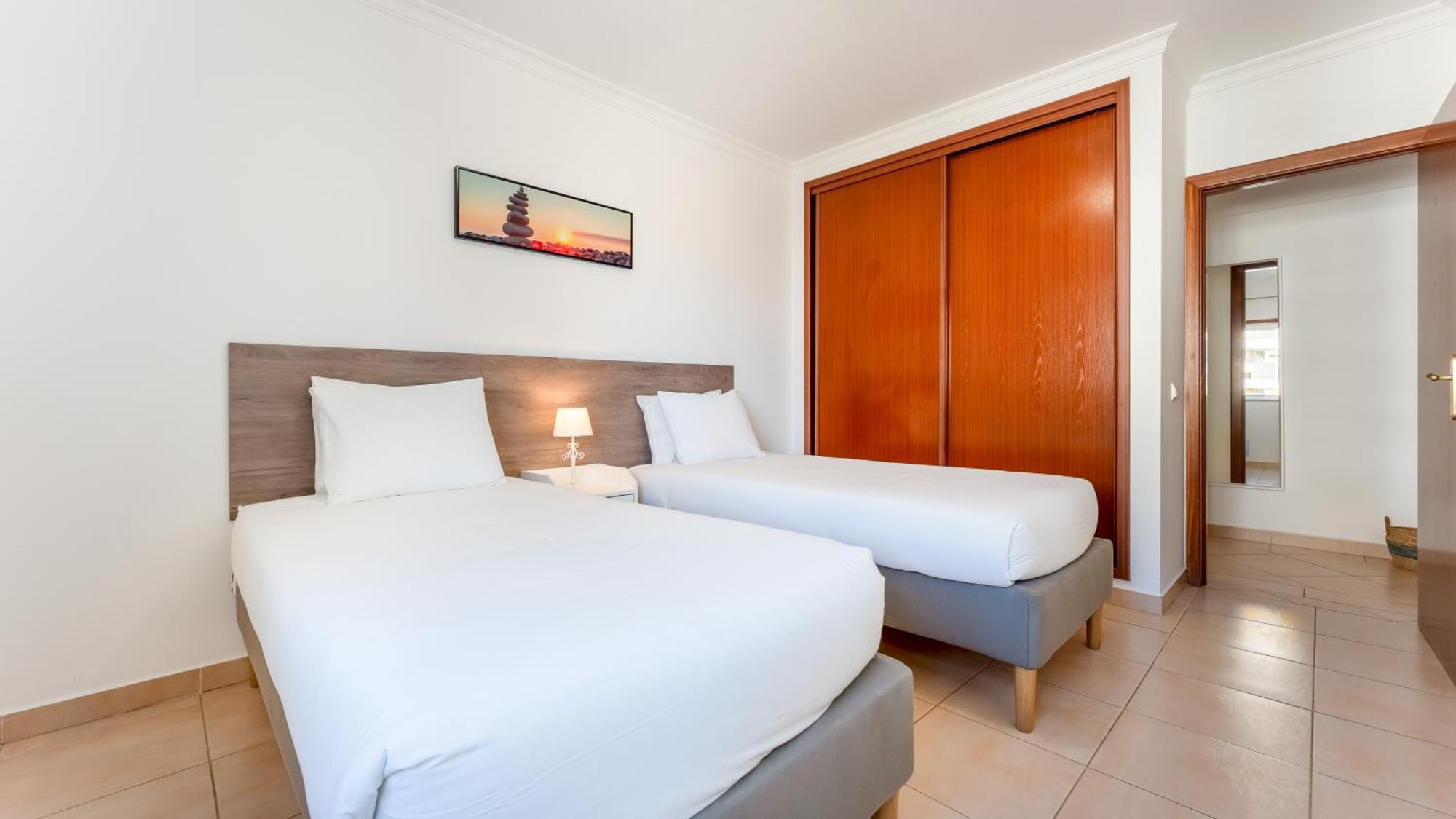 Sunny Retreat With Pool And Balcony By Lovelystay Albufeira Kültér fotó