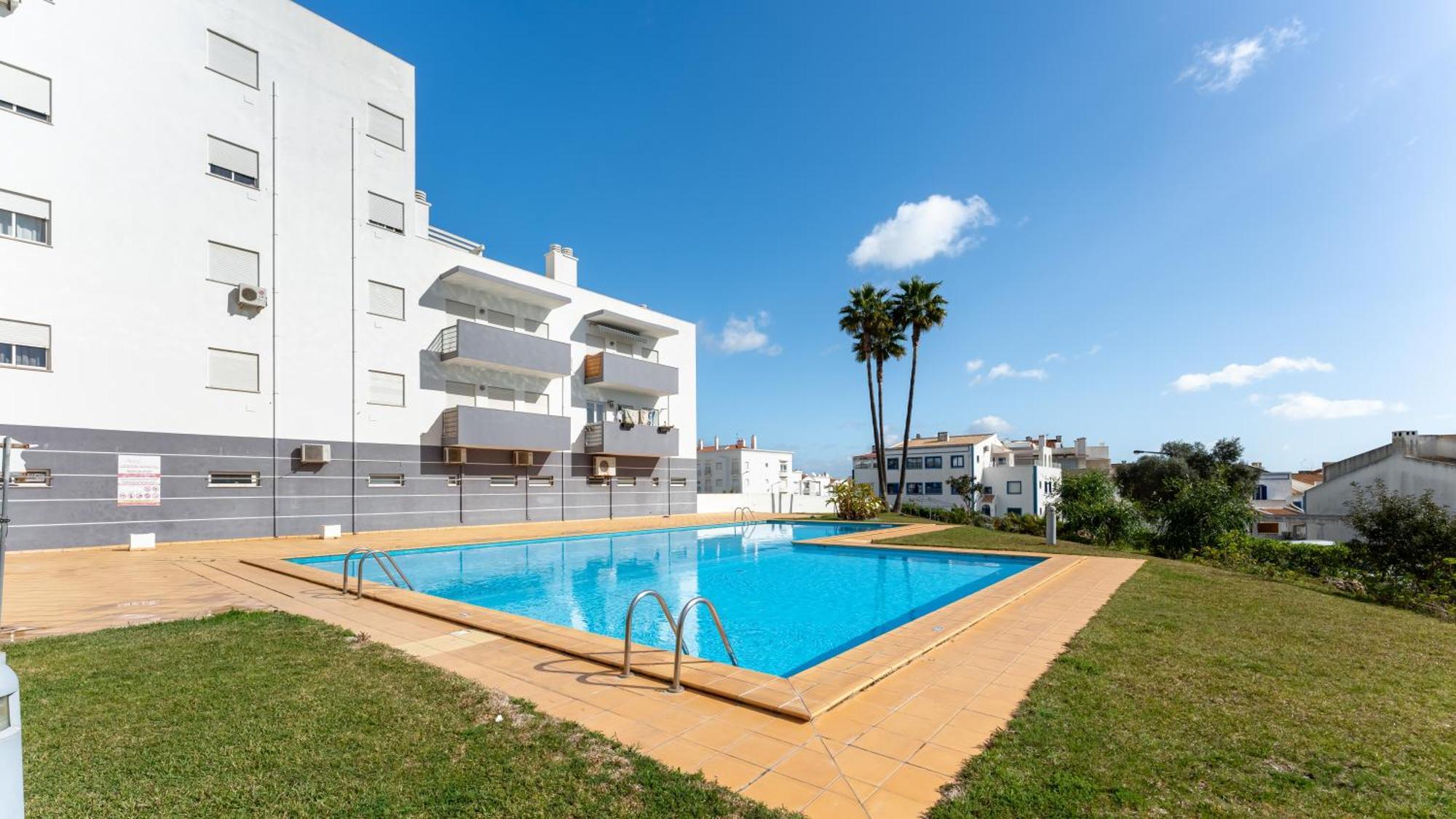 Sunny Retreat With Pool And Balcony By Lovelystay Albufeira Kültér fotó