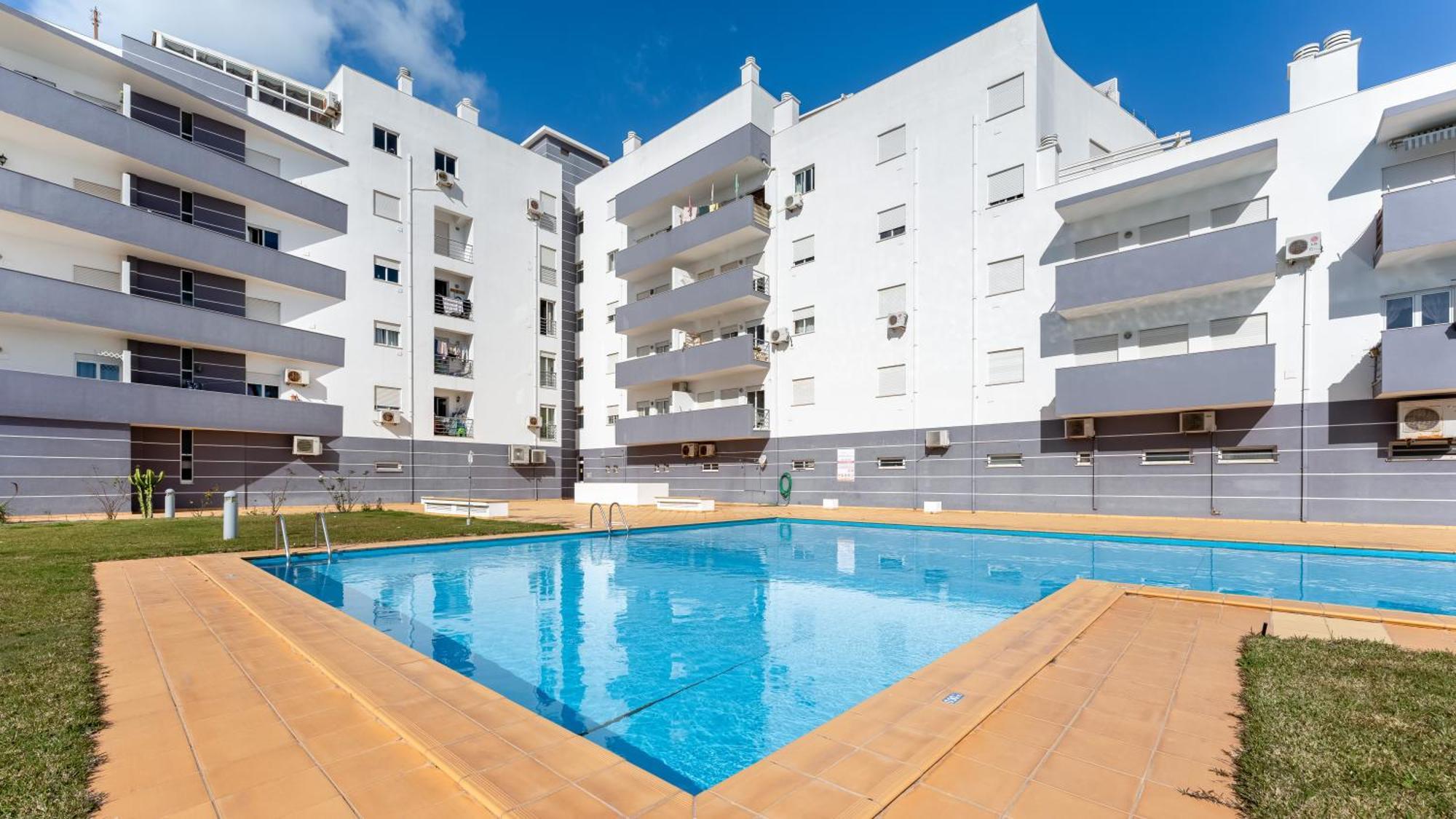 Sunny Retreat With Pool And Balcony By Lovelystay Albufeira Kültér fotó